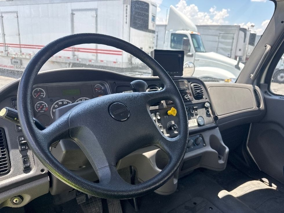 Medium Duty Box Truck-Light and Medium Duty Trucks-Freightliner-2019-M2-El Paso-TX-253,862\n\t\tmiles-$ 32,750 - Image 17