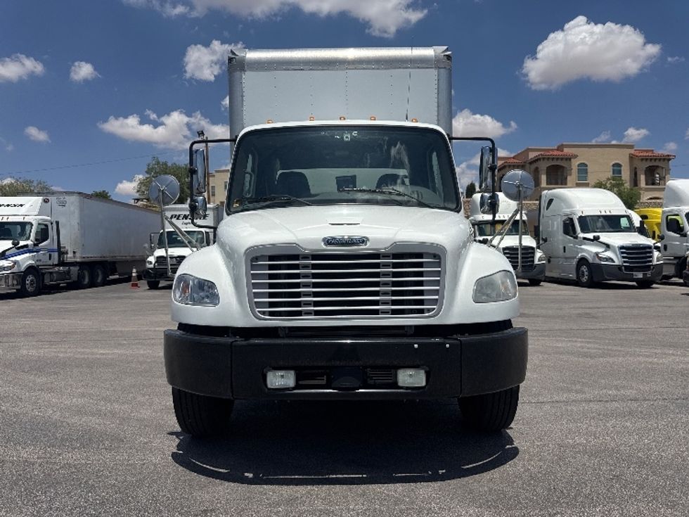 Medium Duty Box Truck-Light and Medium Duty Trucks-Freightliner-2019-M2-El Paso-TX-253,862\n\t\tmiles-$ 32,750 - Image 2