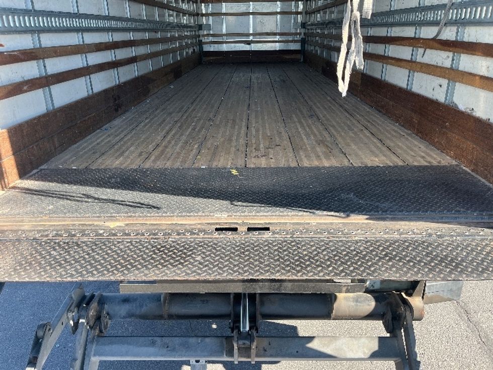 Medium Duty Box Truck-Light and Medium Duty Trucks-Freightliner-2019-M2-El Paso-TX-277,207\n\t\tmiles-$ 35,500 - Image 10