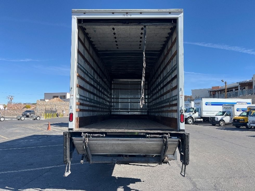Medium Duty Box Truck-Light and Medium Duty Trucks-Freightliner-2019-M2-El Paso-TX-277,207\n\t\tmiles-$ 35,500 - Image 8