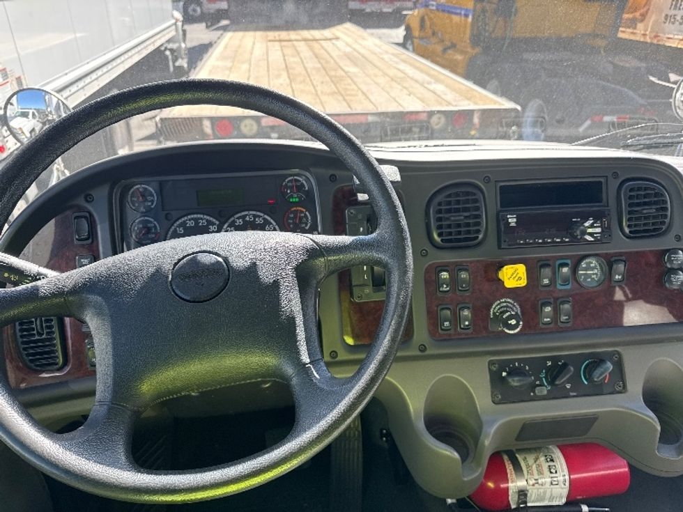 Medium Duty Box Truck-Light and Medium Duty Trucks-Freightliner-2019-M2-El Paso-TX-86,941\n\t\tmiles-$ 58,500 - Image 18