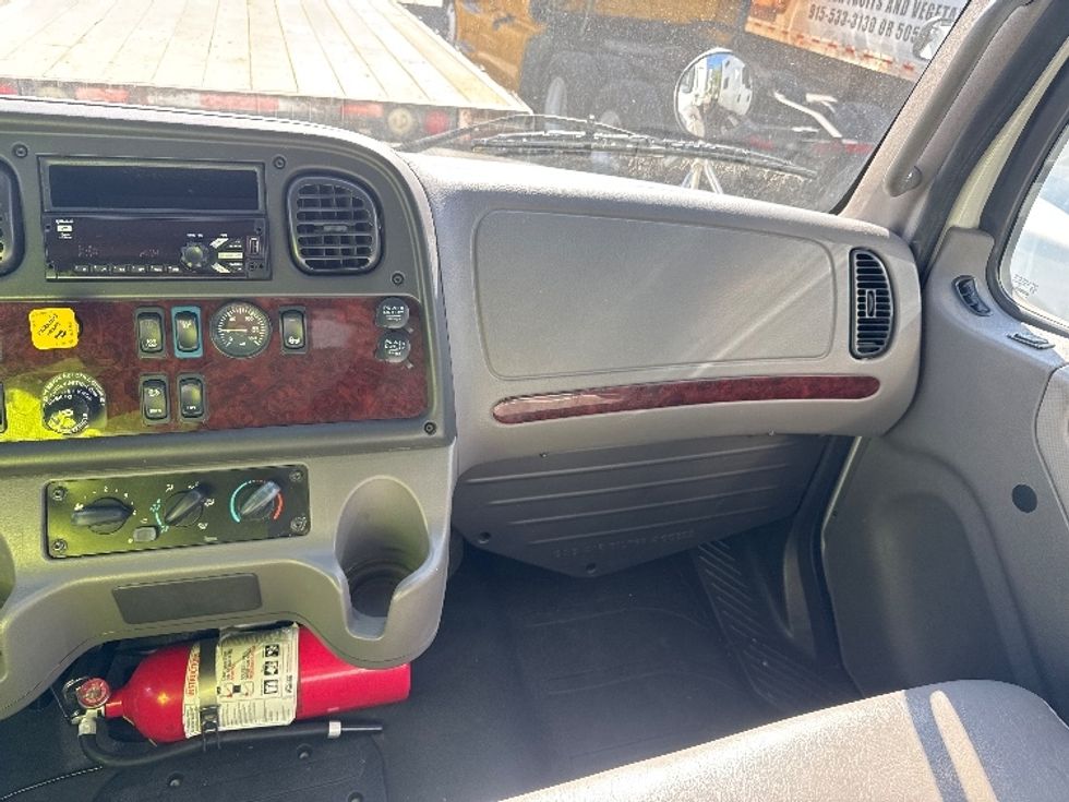 Medium Duty Box Truck-Light and Medium Duty Trucks-Freightliner-2019-M2-El Paso-TX-86,941\n\t\tmiles-$ 58,500 - Image 21