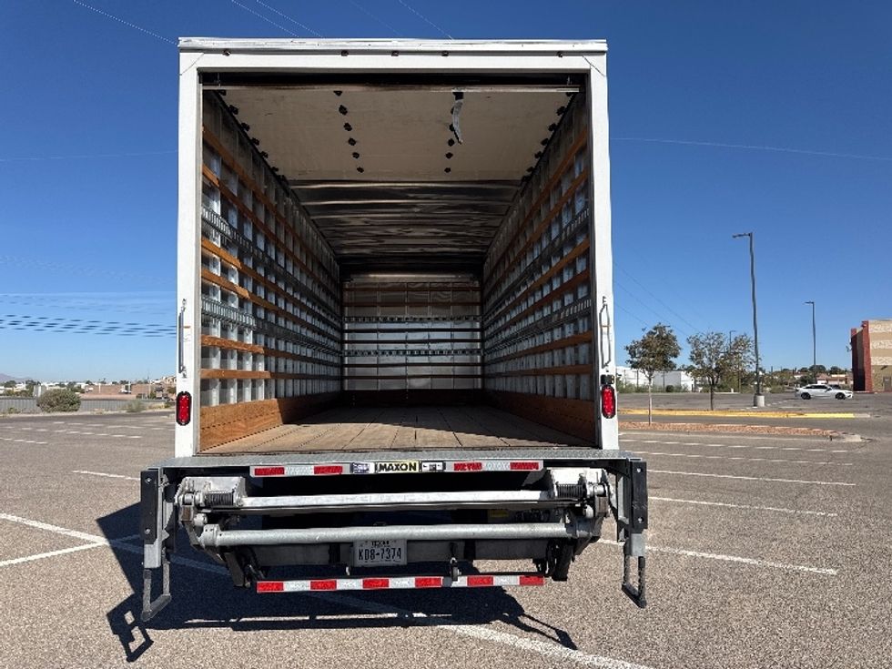 Medium Duty Box Truck-Light and Medium Duty Trucks-Freightliner-2019-M2-El Paso-TX-86,941\n\t\tmiles-$ 58,500 - Image 8