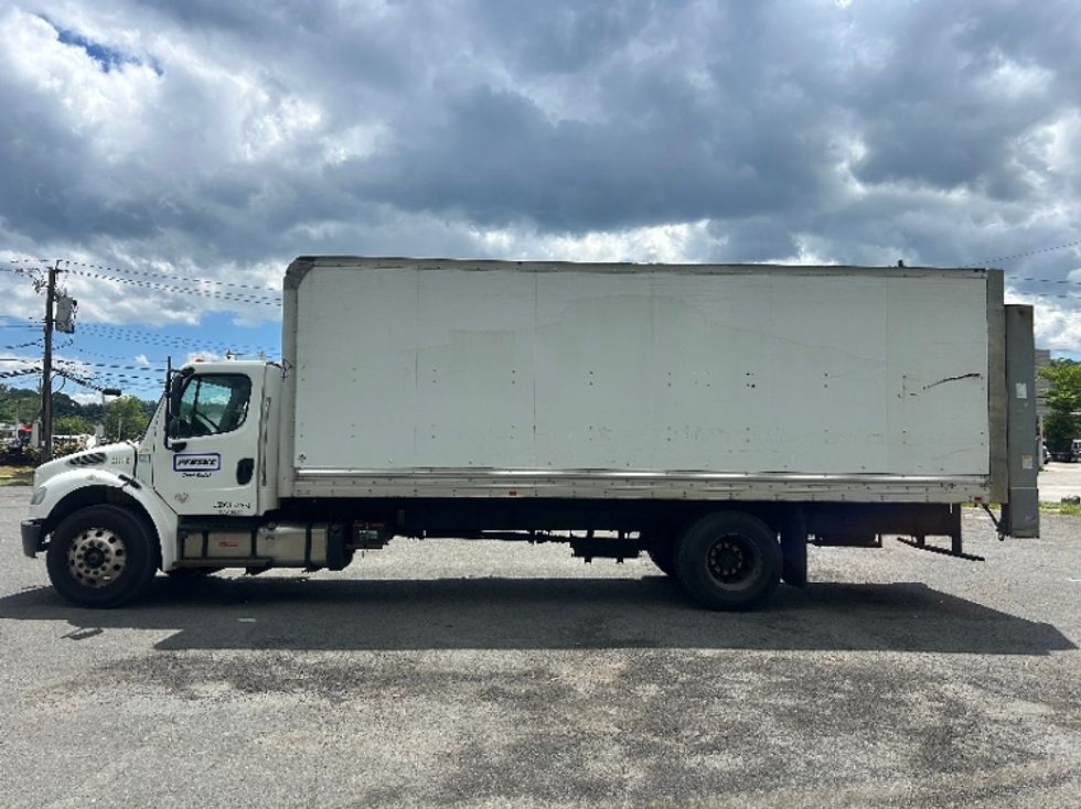 Medium Duty Box Truck-Light and Medium Duty Trucks-Freightliner-2019-M2-Elmsford-NY-266,250\n\t\tmiles-$ 27,500 - Image 4