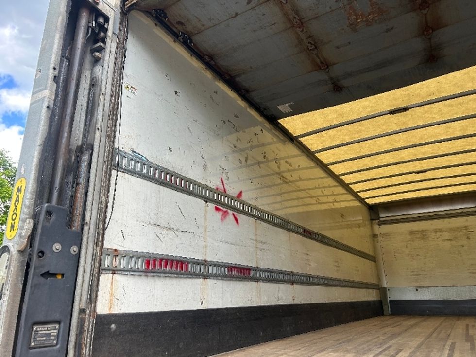 Medium Duty Box Truck-Light and Medium Duty Trucks-Freightliner-2019-M2-Elmsford-NY-266,250\n\t\tmiles-$ 27,500 - Image 9