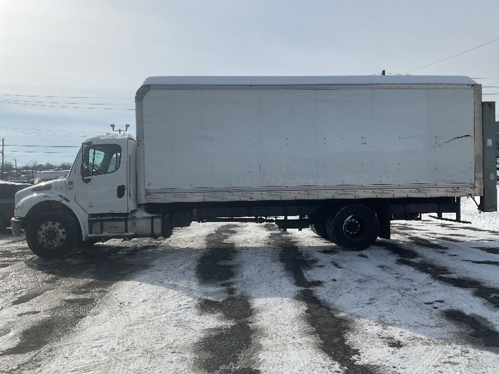 Medium Duty Box Truck-Light and Medium Duty Trucks-Freightliner-2019-M2-Elmsford-NY-266,250\n\t\tmiles-$ 30,500 - Image 4