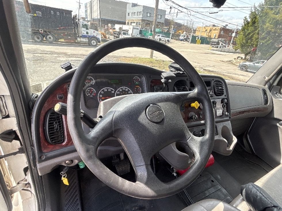 Medium Duty Box Truck-Light and Medium Duty Trucks-Freightliner-2019-M2-Elmsford-NY-314,942\n\t\tmiles-$ 29,750 - Image 16
