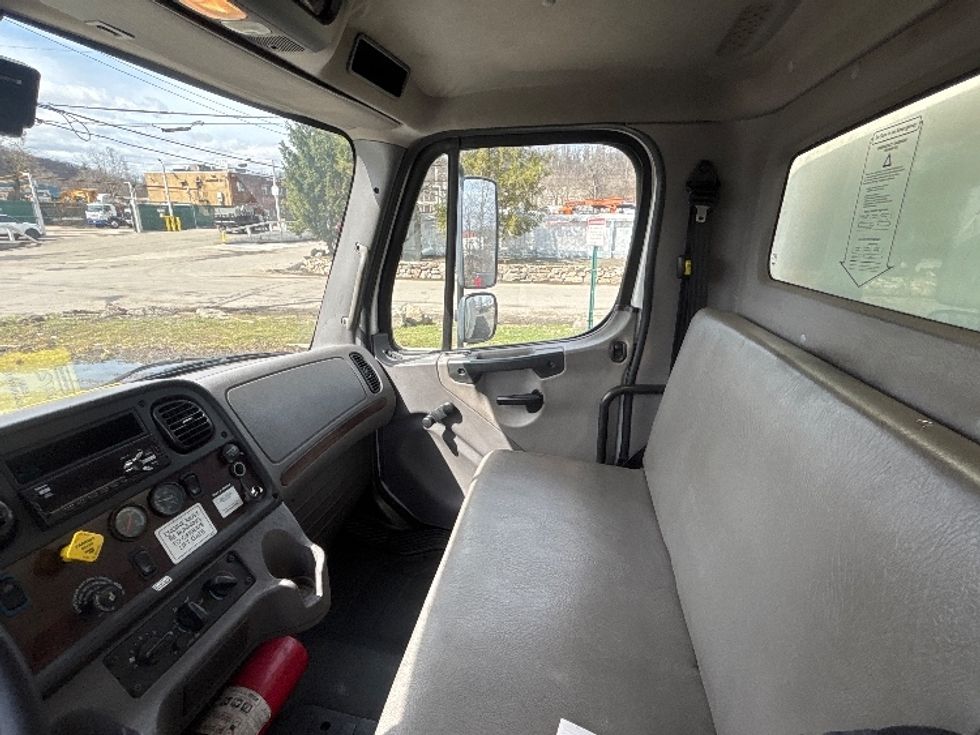 Medium Duty Box Truck-Light and Medium Duty Trucks-Freightliner-2019-M2-Elmsford-NY-314,942\n\t\tmiles-$ 29,750 - Image 18