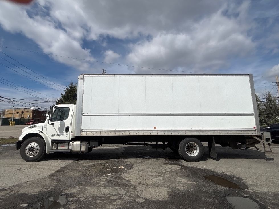 Medium Duty Box Truck-Light and Medium Duty Trucks-Freightliner-2019-M2-Elmsford-NY-314,942\n\t\tmiles-$ 29,750 - Image 4