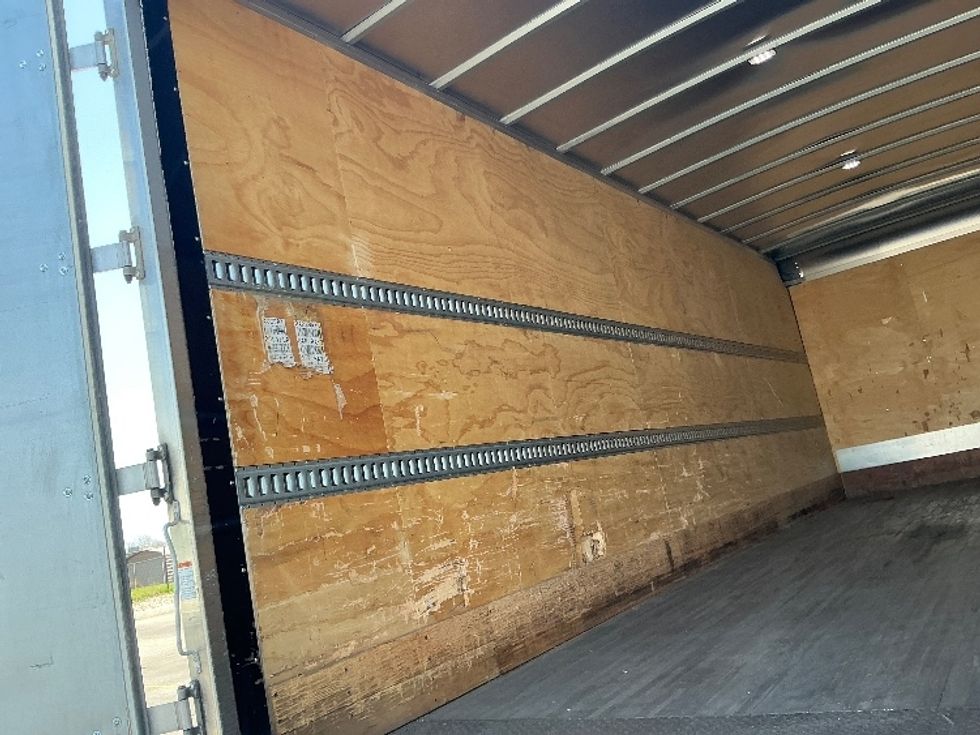 Medium Duty Box Truck-Light and Medium Duty Trucks-Freightliner-2019-M2-Erlanger-KY-38,138\n\t\tmiles-$ 59,000 - Image 10