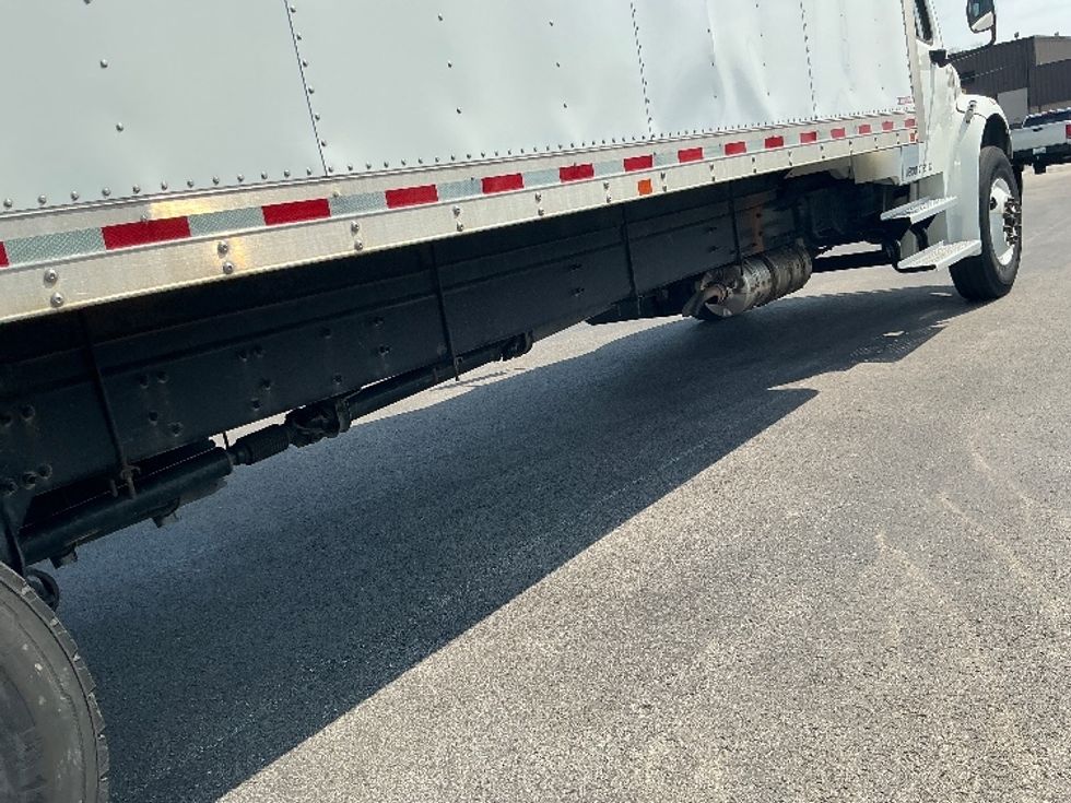 Medium Duty Box Truck-Light and Medium Duty Trucks-Freightliner-2019-M2-Erlanger-KY-38,138\n\t\tmiles-$ 59,000 - Image 13