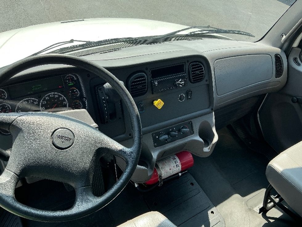 Medium Duty Box Truck-Light and Medium Duty Trucks-Freightliner-2019-M2-Erlanger-KY-38,138\n\t\tmiles-$ 59,000 - Image 17