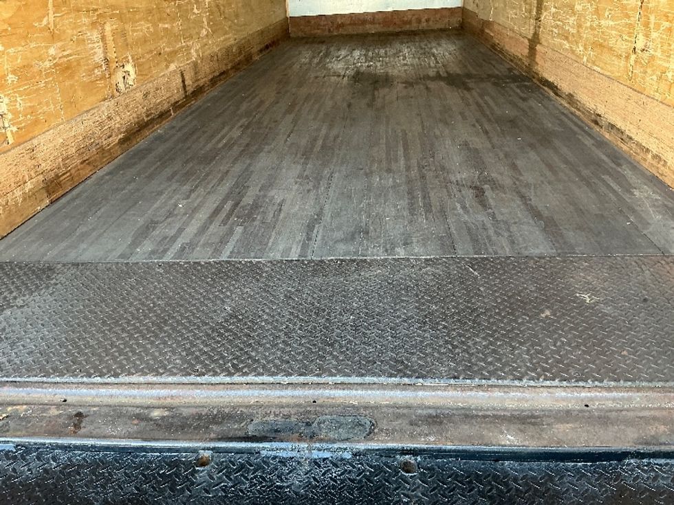 Medium Duty Box Truck-Light and Medium Duty Trucks-Freightliner-2019-M2-Erlanger-KY-38,138\n\t\tmiles-$ 59,000 - Image 9