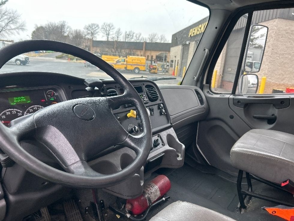 Medium Duty Box Truck-Light and Medium Duty Trucks-Freightliner-2019-M2-Essex-MD-228,179\n\t\tmiles-$ 38,750 - Image 17
