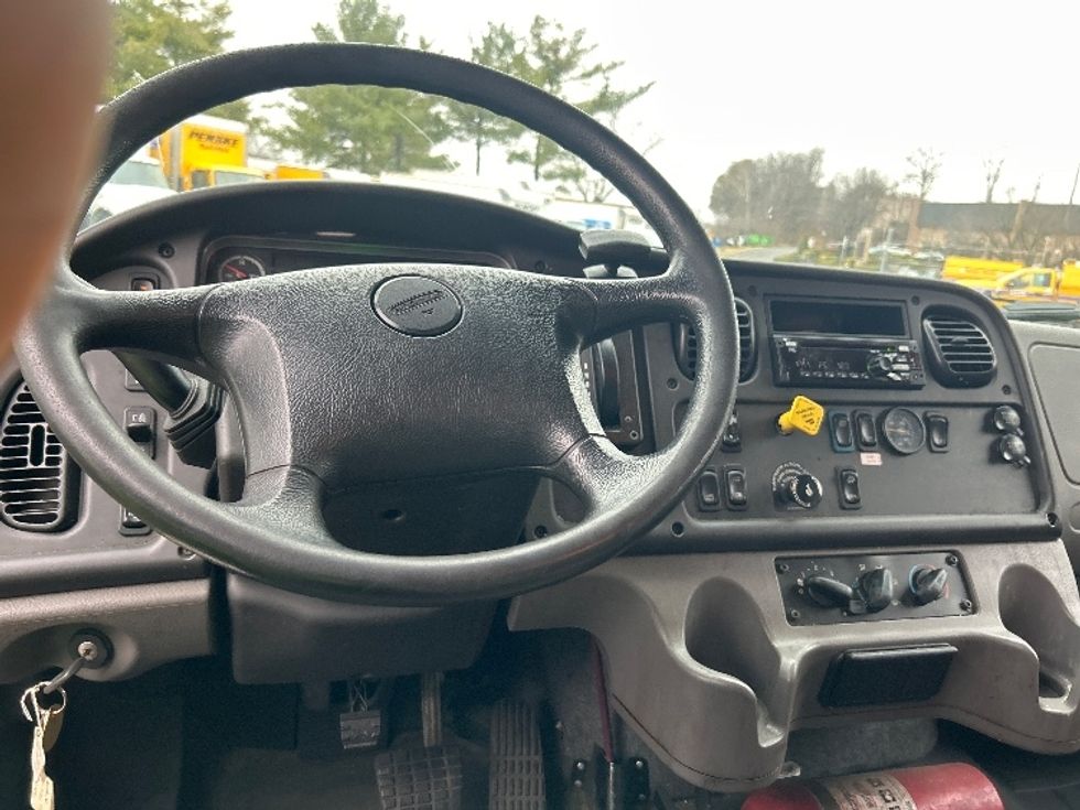 Medium Duty Box Truck-Light and Medium Duty Trucks-Freightliner-2019-M2-Essex-MD-228,179\n\t\tmiles-$ 38,750 - Image 18