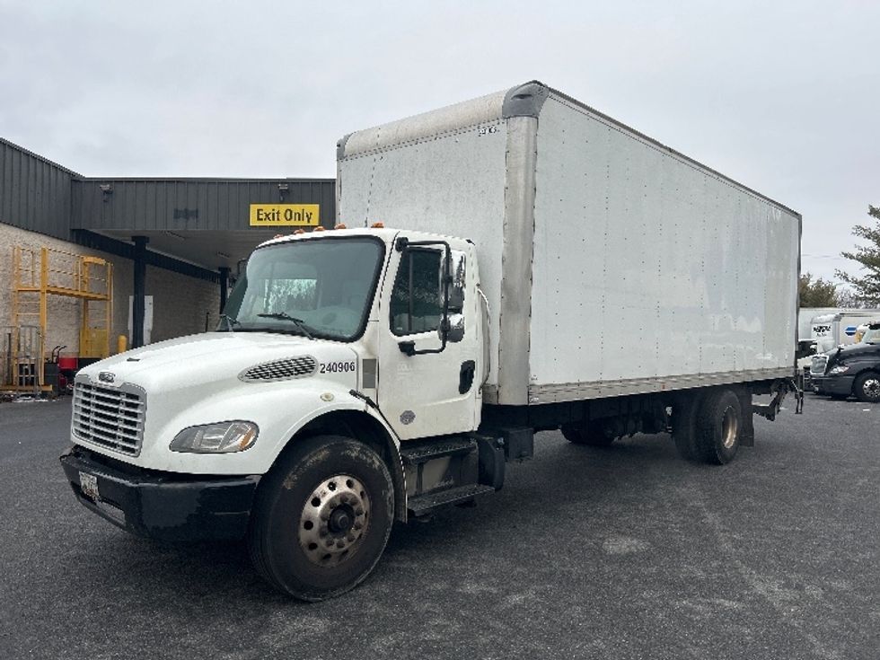 Medium Duty Box Truck-Light and Medium Duty Trucks-Freightliner-2019-M2-Essex-MD-228,179\n\t\tmiles-$ 38,750 - Image 3