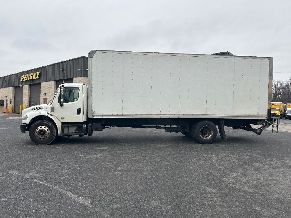 Medium Duty Box Truck-Light and Medium Duty Trucks-Freightliner-2019-M2-Essex-MD-228,179\n\t\tmiles-$ 38,750 - Image 4
