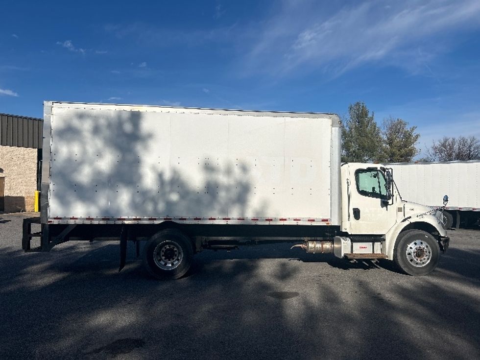 Medium Duty Box Truck-Light and Medium Duty Trucks-Freightliner-2019-M2-Essex-MD-368,345\n\t\tmiles-$ 20,500 - Image 15