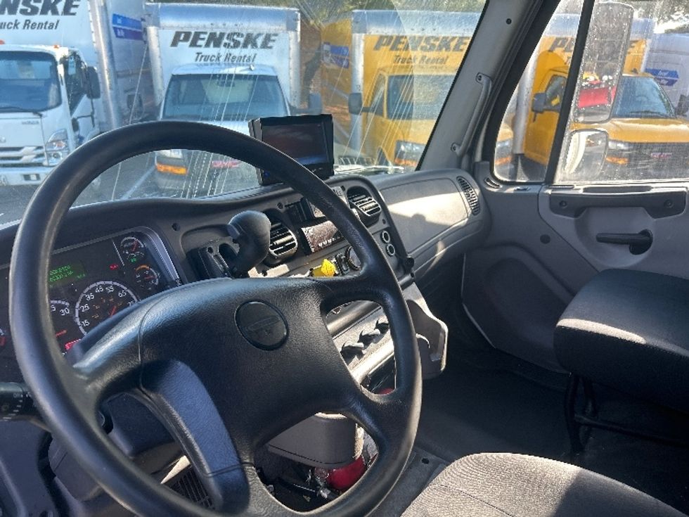 Medium Duty Box Truck-Light and Medium Duty Trucks-Freightliner-2019-M2-Essex-MD-368,345\n\t\tmiles-$ 20,500 - Image 17