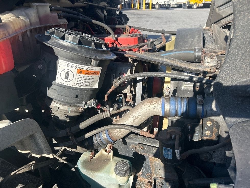 Medium Duty Box Truck-Light and Medium Duty Trucks-Freightliner-2019-M2-Essex-MD-368,345\n\t\tmiles-$ 20,500 - Image 24