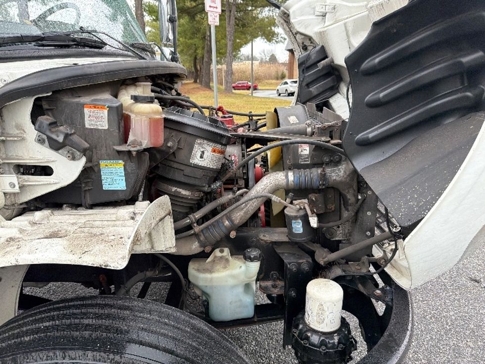 Medium Duty Box Truck-Light and Medium Duty Trucks-Freightliner-2019-M2-Essex-MD-464,974\n\t\tmiles-$ 20,500 - Image 22