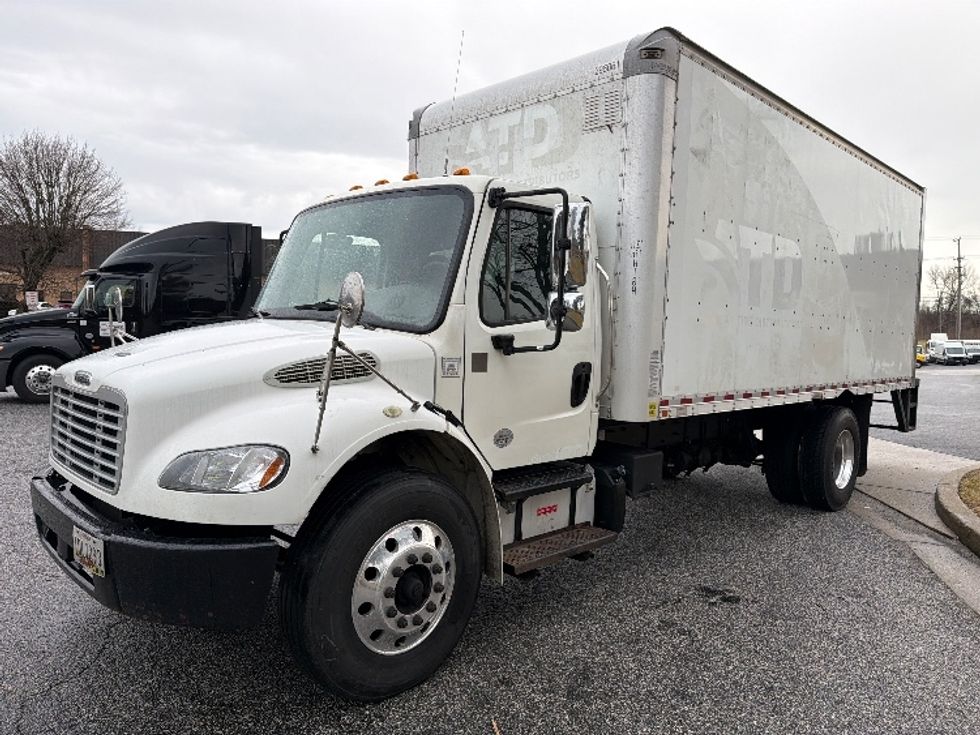 Medium Duty Box Truck-Light and Medium Duty Trucks-Freightliner-2019-M2-Essex-MD-464,974\n\t\tmiles-$ 20,500 - Image 3