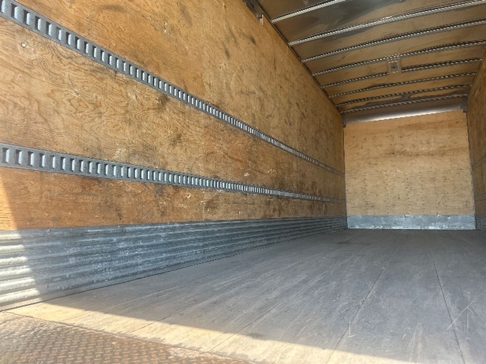 Medium Duty Box Truck-Light and Medium Duty Trucks-Freightliner-2019-M2-Etobicoke-ON-225,851\n\t\tkm-$ 65,750 - Image 11