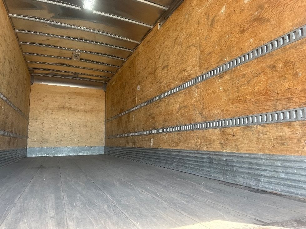 Medium Duty Box Truck-Light and Medium Duty Trucks-Freightliner-2019-M2-Etobicoke-ON-225,851\n\t\tkm-$ 65,750 - Image 12