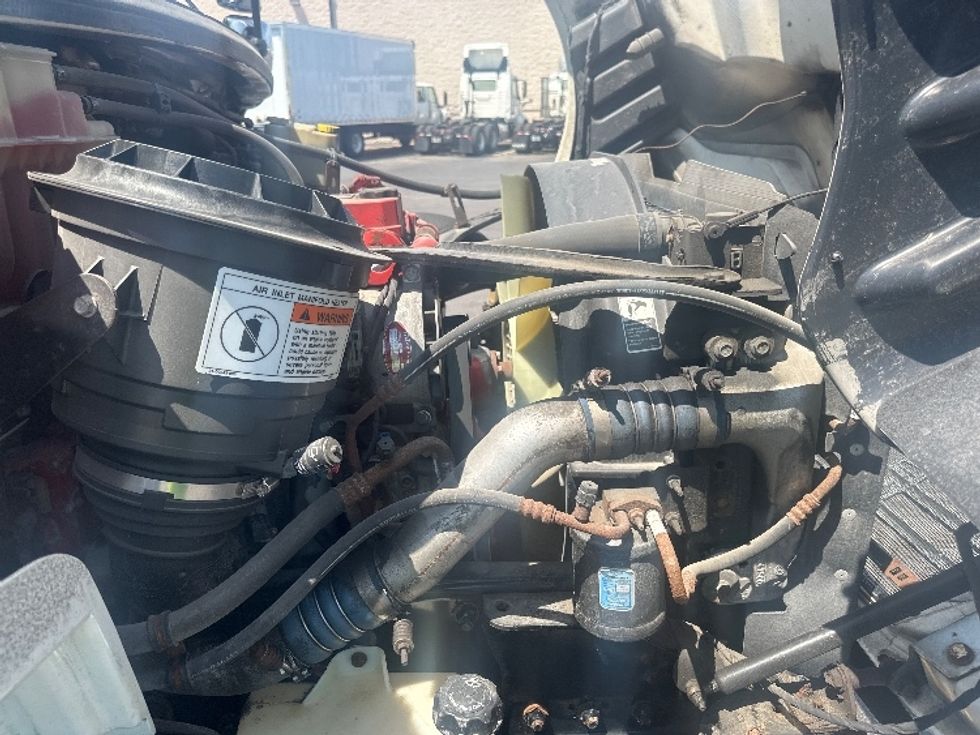 Medium Duty Box Truck-Light and Medium Duty Trucks-Freightliner-2019-M2-Etobicoke-ON-225,851\n\t\tkm-$ 65,750 - Image 23