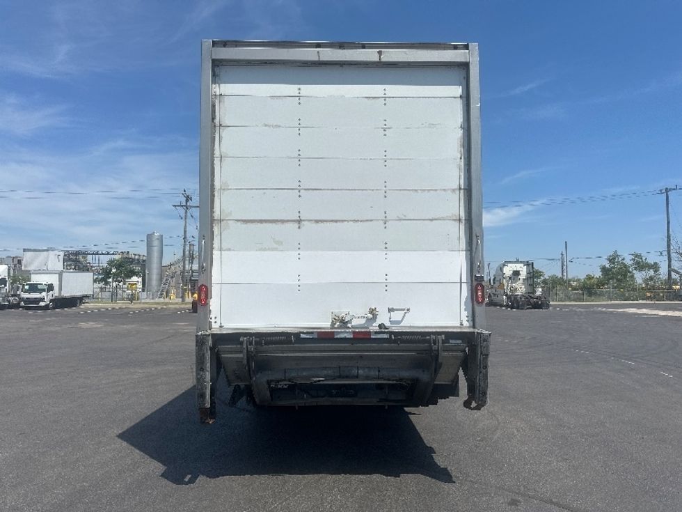 Medium Duty Box Truck-Light and Medium Duty Trucks-Freightliner-2019-M2-Etobicoke-ON-225,851\n\t\tkm-$ 65,750 - Image 7