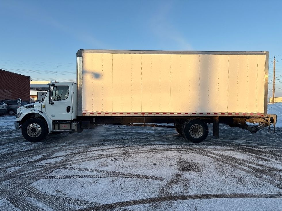 Medium Duty Box Truck-Light and Medium Duty Trucks-Freightliner-2019-M2-Etobicoke-ON-229,000\n\t\tkm-$ 71,000 - Image 4
