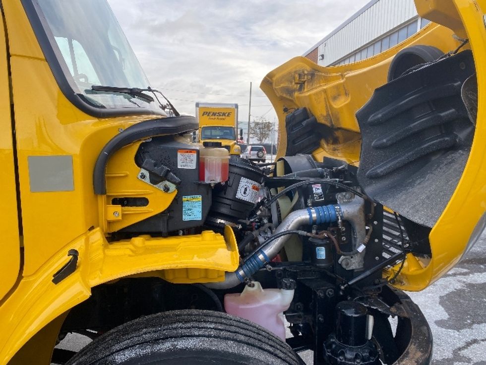 Medium Duty Box Truck-Light and Medium Duty Trucks-Freightliner-2019-M2-Etobicoke-ON-233,378\n\t\tkm-$ 69,000 - Image 23