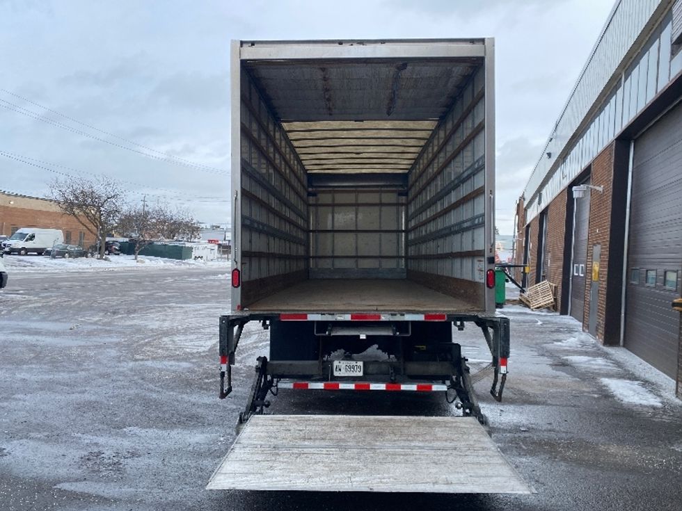 Medium Duty Box Truck-Light and Medium Duty Trucks-Freightliner-2019-M2-Etobicoke-ON-233,378\n\t\tkm-$ 69,000 - Image 9