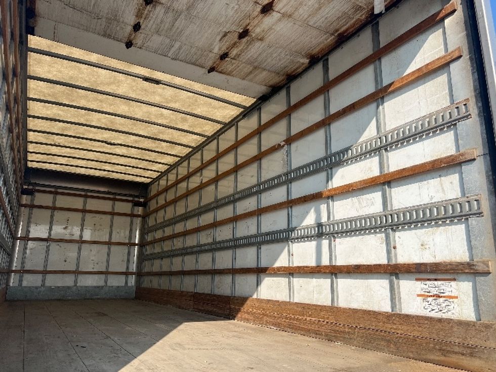 Medium Duty Box Truck-Light and Medium Duty Trucks-Freightliner-2019-M2-Etobicoke-ON-317,500\n\t\tkm-$ 56,000 - Image 12