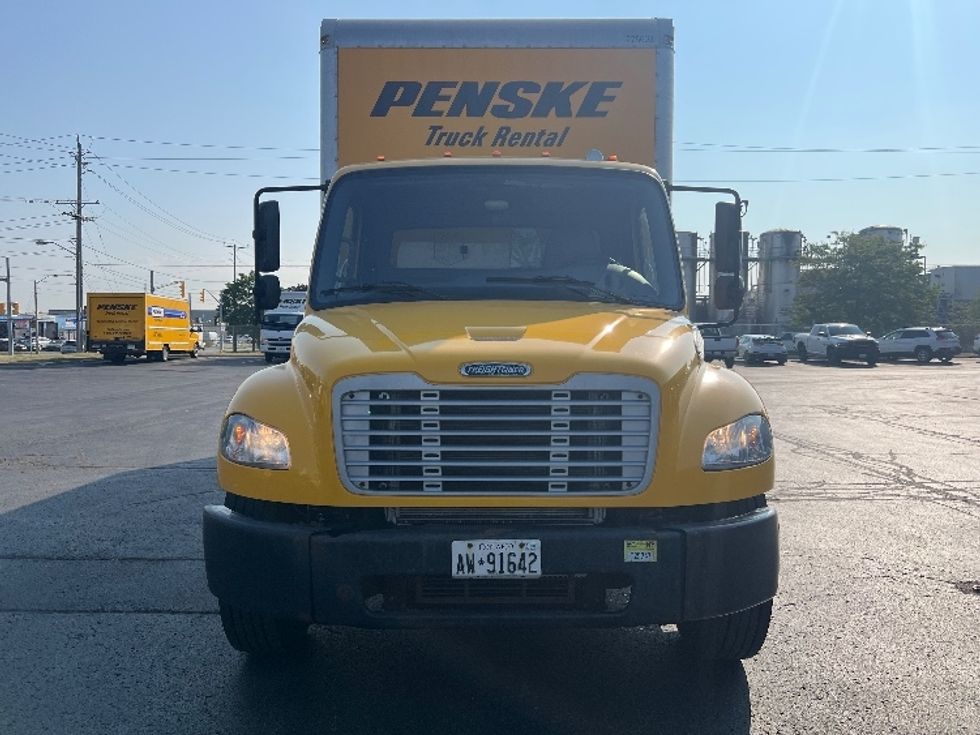 Medium Duty Box Truck-Light and Medium Duty Trucks-Freightliner-2019-M2-Etobicoke-ON-317,500\n\t\tkm-$ 56,000 - Image 2