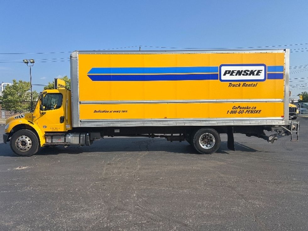 Medium Duty Box Truck-Light and Medium Duty Trucks-Freightliner-2019-M2-Etobicoke-ON-317,500\n\t\tkm-$ 56,000 - Image 4