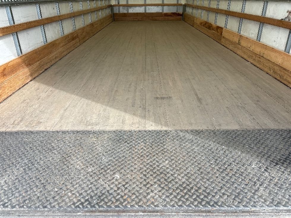 Medium Duty Box Truck-Light and Medium Duty Trucks-Freightliner-2019-M2-Everett-WA-160,885\n\t\tmiles-$ 58,250 - Image 10