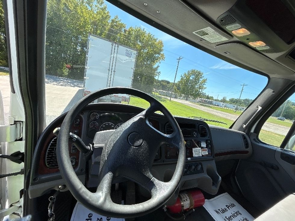 Medium Duty Box Truck-Light and Medium Duty Trucks-Freightliner-2019-M2-Florence-SC-267,755\n\t\tmiles-$ 26,500 - Image 18