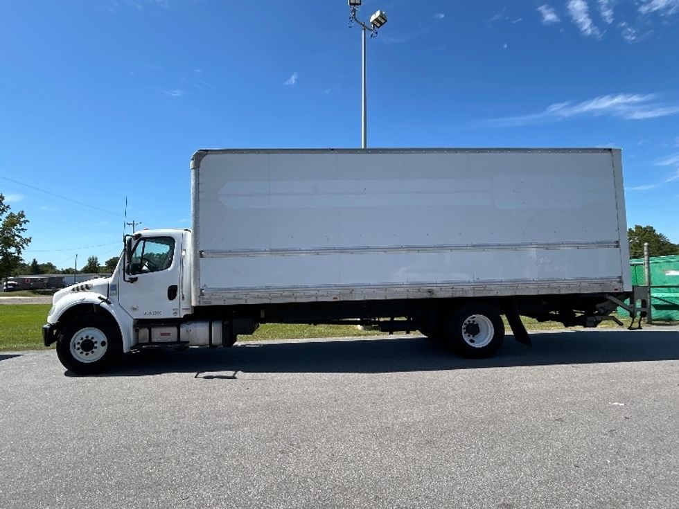 Medium Duty Box Truck-Light and Medium Duty Trucks-Freightliner-2019-M2-Florence-SC-267,755\n\t\tmiles-$ 26,500 - Image 4