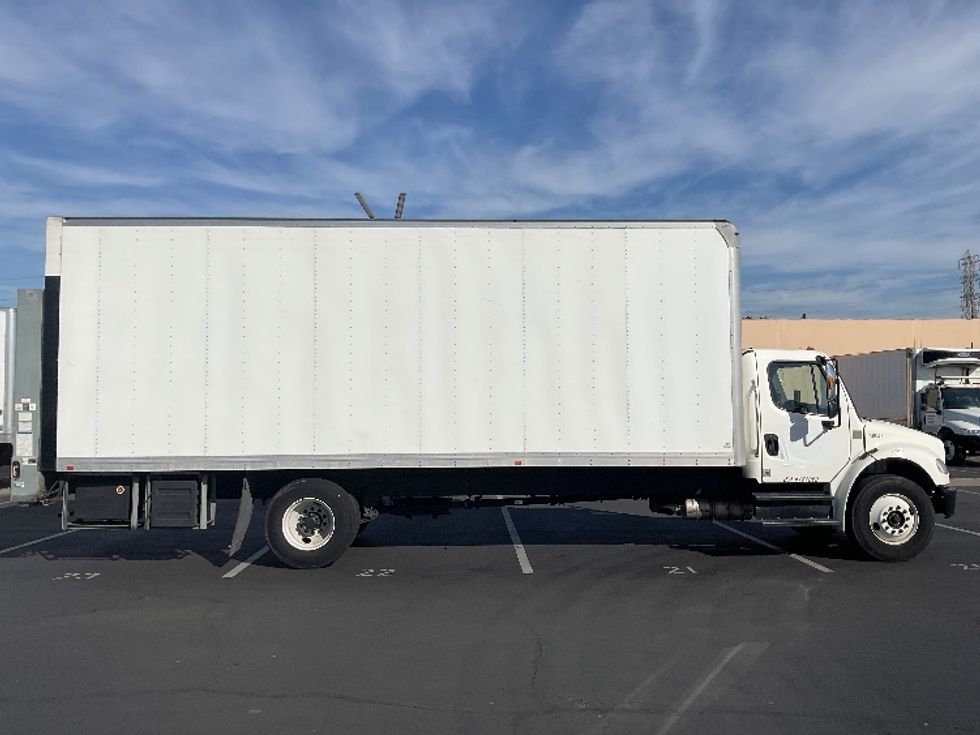 Medium Duty Box Truck-Light and Medium Duty Trucks-Freightliner-2019-M2-Fontana-CA-101,407\n\t\tmiles-$ 56,750 - Image 15