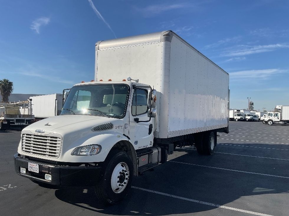 Medium Duty Box Truck-Light and Medium Duty Trucks-Freightliner-2019-M2-Fontana-CA-101,407\n\t\tmiles-$ 56,750 - Image 3