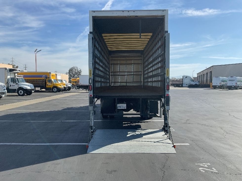 Medium Duty Box Truck-Light and Medium Duty Trucks-Freightliner-2019-M2-Fontana-CA-101,407\n\t\tmiles-$ 56,750 - Image 9