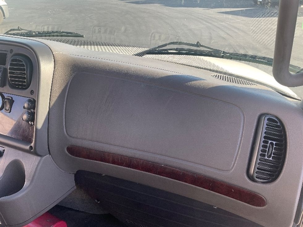 Medium Duty Box Truck-Light and Medium Duty Trucks-Freightliner-2019-M2-Fontana-CA-104,850\n\t\tmiles-$ 56,250 - Image 21