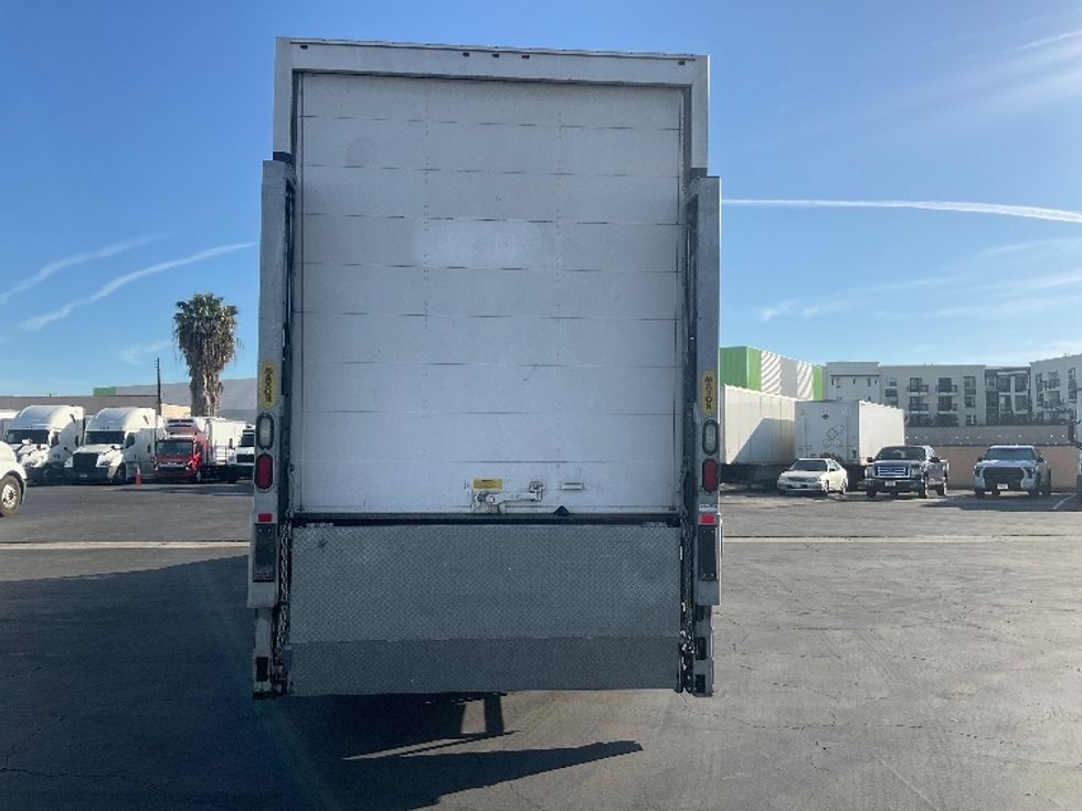 Medium Duty Box Truck-Light and Medium Duty Trucks-Freightliner-2019-M2-Fontana-CA-104,850\n\t\tmiles-$ 56,250 - Image 7