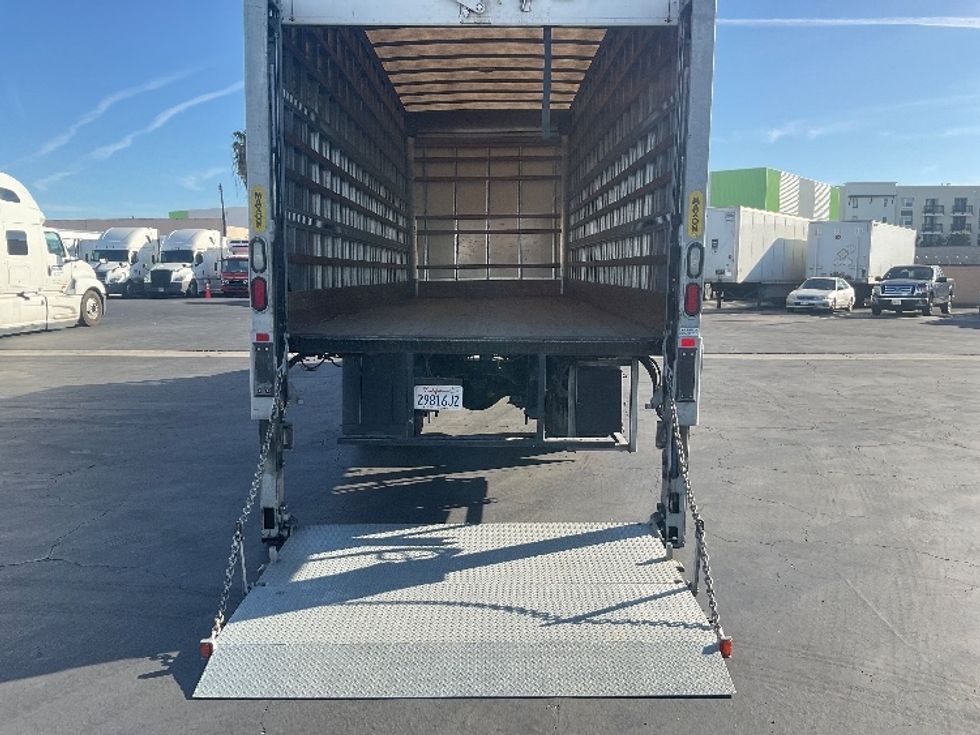 Medium Duty Box Truck-Light and Medium Duty Trucks-Freightliner-2019-M2-Fontana-CA-104,850\n\t\tmiles-$ 56,250 - Image 9