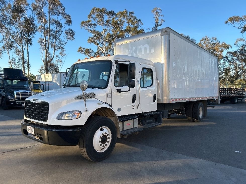 Medium Duty Box Truck-Light and Medium Duty Trucks-Freightliner-2019-M2-Fontana-CA-106,225\n\t\tmiles-$ 61,000 - Image 3