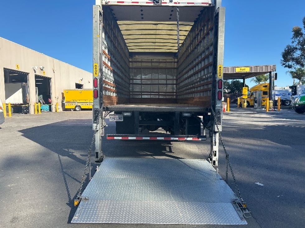 Medium Duty Box Truck-Light and Medium Duty Trucks-Freightliner-2019-M2-Fontana-CA-106,225\n\t\tmiles-$ 61,000 - Image 9