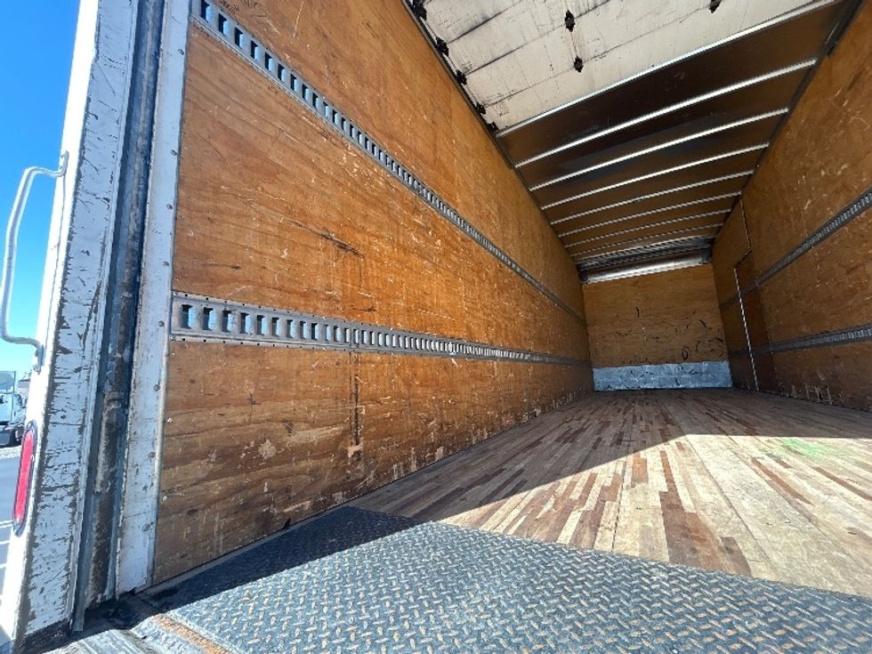 Medium Duty Box Truck-Light and Medium Duty Trucks-Freightliner-2019-M2-Fontana-CA-108,123\n\t\tmiles-$ 60,250 - Image 10