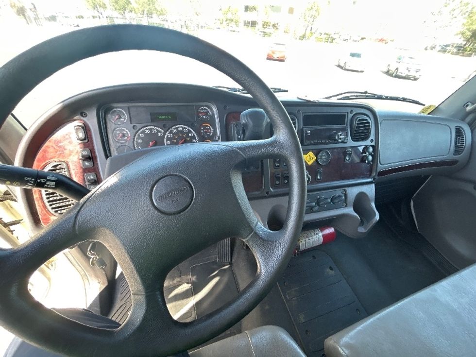 Medium Duty Box Truck-Light and Medium Duty Trucks-Freightliner-2019-M2-Fontana-CA-108,123\n\t\tmiles-$ 60,250 - Image 17