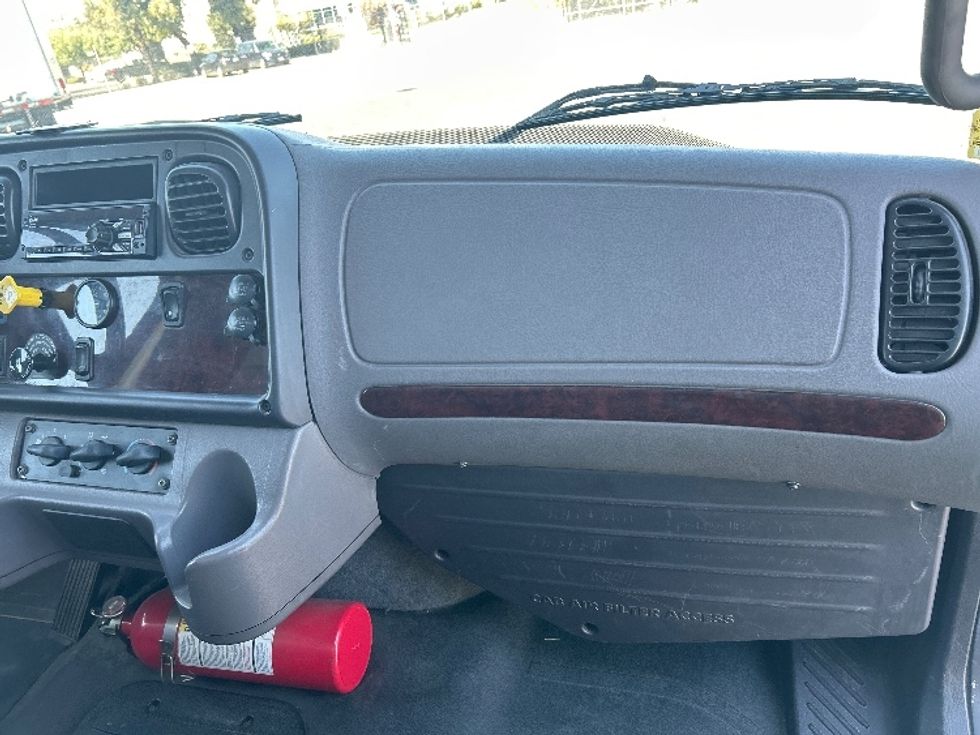 Medium Duty Box Truck-Light and Medium Duty Trucks-Freightliner-2019-M2-Fontana-CA-108,123\n\t\tmiles-$ 60,250 - Image 20